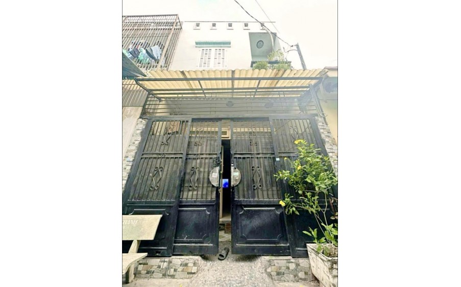 NGAY NGÃ TƯ 4 XÃ - GIÁP TÂN PHÚ - MIẾU BÌNH ĐÔNG - NHÀ 2 TẦNG BTCT - 48M2 - CÁCH MẶT TIỀN LỚN 2 CĂN - HẺM 4M THÔNG - SỔ ĐẸP NỞ HẬU HOÀN CÔNG ĐỦ - GIÁ